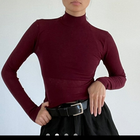 NWOT Topshop mockneck layering top - Picture 2 of 3